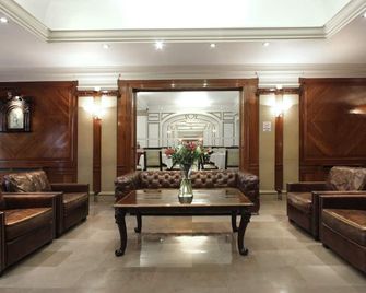 Hotel Lyon by MH - בואנוס איירס - לובי