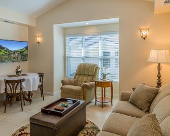 Solvang Alisal Cottages Orchid #4 - Solvang - Living room