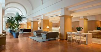羅馬機場希爾頓酒店 - 菲米西諾 - 費米奇諾 - 大廳