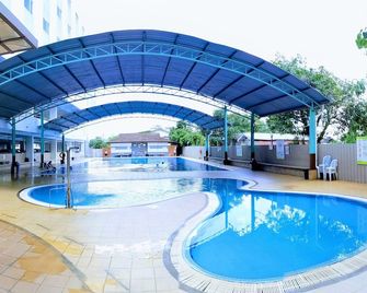 Hotel Asrc - Alor Setar - Pool