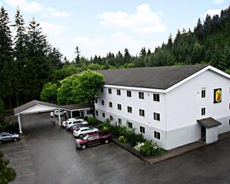 Super 8 by Wyndham Juneau - Juneau - Rakennus