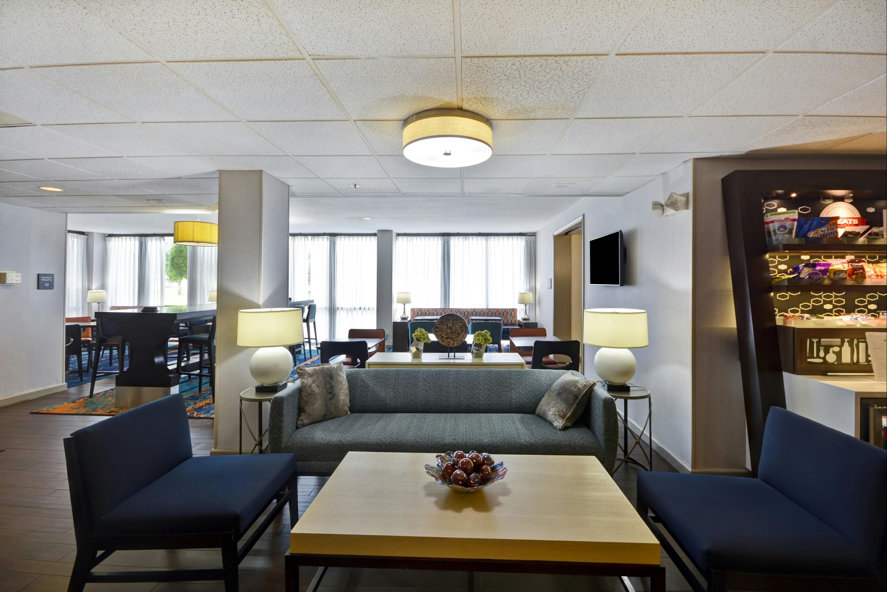 Hampton Inn Detroit/Madison Heights/South Troy Area - Madison Heights - Sala de estar