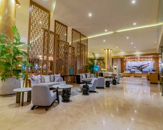 Torre Lucerna Hotel Ensenada - Ensenada - Hành lang