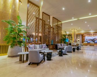 Torre Lucerna Hotel Ensenada - Ensenada - Lobby