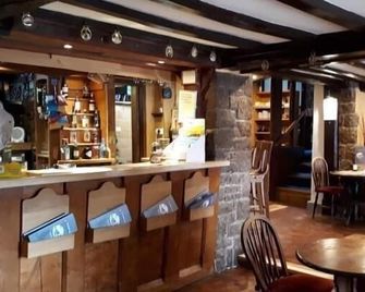 The Hoops Inn & Country Hotel - Bideford - Bar