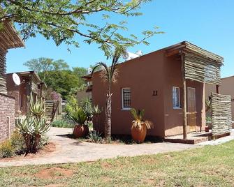 Destiny Inn Lodge - Polokwane - Building