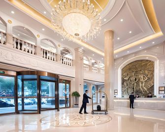 Vienna International Hotel Ningbo Fenghua Yintai Wanda Plaza - Ningbo - Lobby