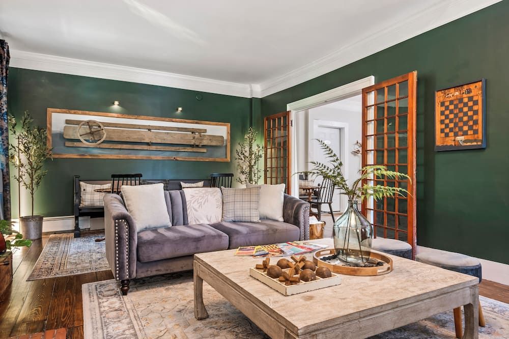 The Aurora Inn & Cottages - Bartlett - Wohnzimmer
