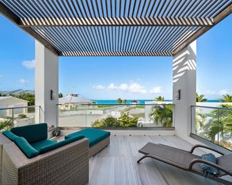 Casa Del Mar Exuma, Stunning Ocean Pool Villa - Moss Town - Balcón