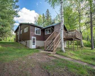 Lake Cabin on beautiful Pequaywan Lake - Duluth - Building