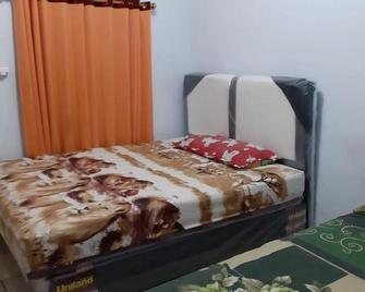 Near Jalan Tol 1 - Pekalongan - Спальня