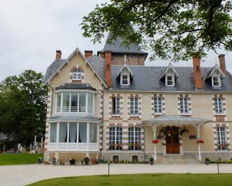 Domaine de Croix en Sologne - Neuvy-sur-Barangeon - Edificio