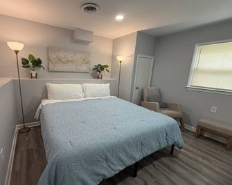 Cozy and Chic Burlington Retreat - Burlington