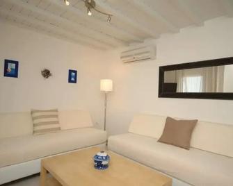 Lino Apartments - Platis Gialos - Living room