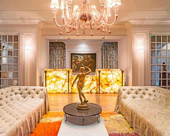 Grand Bohemian Hotel Charleston Autograph Collection - Charleston - Lobby