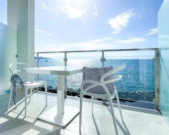 Hotel Giosue' a mare Sorrento - Sorrento - Balcony