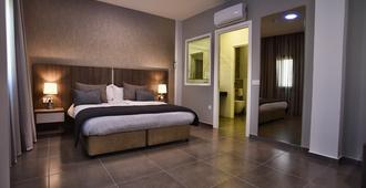 Rise Hotel - Larnaka - Schlafzimmer