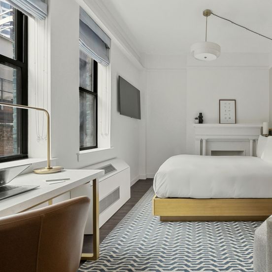 Club Quarters Hotel Midtown image 1