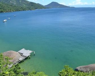 Pousada Três Coqueiros - Vila do Abraao