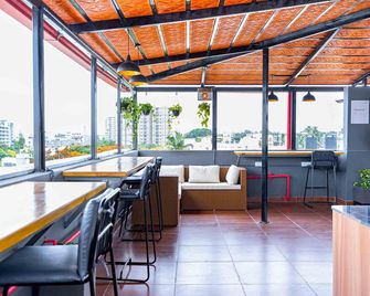 Loop By Zolo Koramangala, Bangalore - Bengaluru - Restaurant