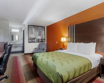Quality Inn Columbus-East - Reynoldsburg - Bedroom