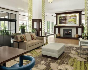 Hilton Garden Inn South Bend - South Bend - Living room