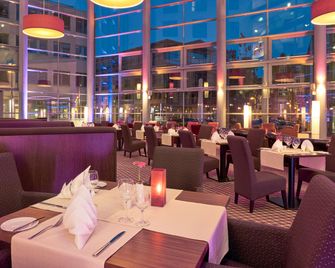 Dorint Hotel am Dom Erfurt - ארפורט - מסעדה