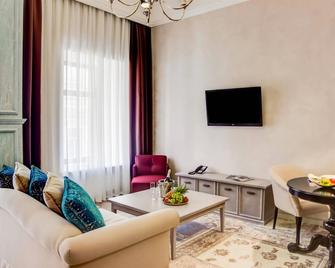 Ribas Duke Boutique Hotel - Odesa - Living room