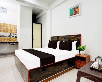 Hotel O Sachet Hotel - Bhiwadi - Schlafzimmer