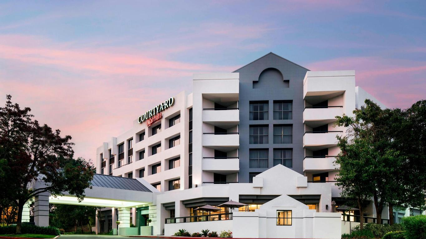 Courtyard by Marriott Richmond Berkeley