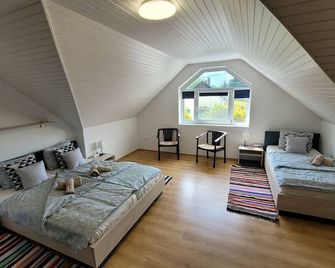 Sleeps 18 - Lakeview - House - Vonyarcvashegy - Vonyarcvashegy - Ložnice