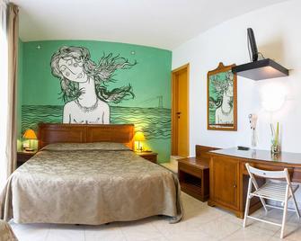 Hotel Regina - Camaiore - Schlafzimmer