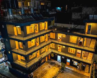 Lakers Bed and Breakfast - Pokhara - Building