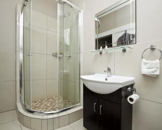 Faith, Hope & Love Self Catering - Port Elizabeth - Kylpyhuone