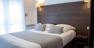 Hotel de la Cathedrale - Beauvais - Bedroom