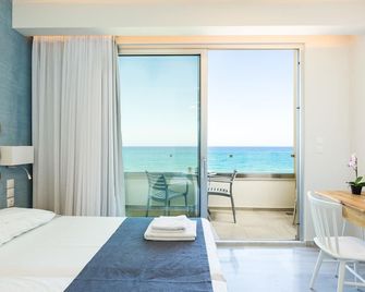 Meltemi Coast Suites - Rétino - Habitación