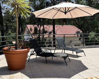 Stunning Rural Location Offering Peaceful Relaxation - Penela - Varanda