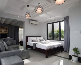 Hotel Five.S - Kampot