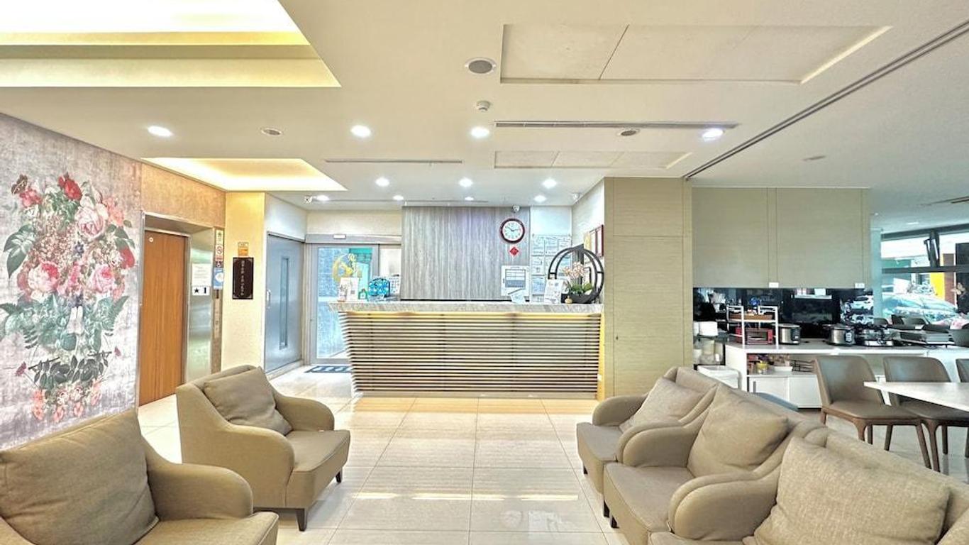 بيوتي تريب هوتل