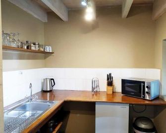 Green Hills Forest Lodge - Keurboomstrand - Keuken