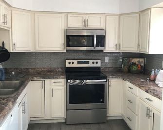 أنكورس واي إن - انتشوراج - مطبخ