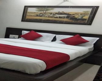Hotel Gayatri(Dwarka, Gujarat) - Dwārka - Bedroom