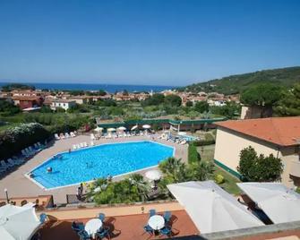 Hotel Residence Isola Verde - Marciana Marina - Pool