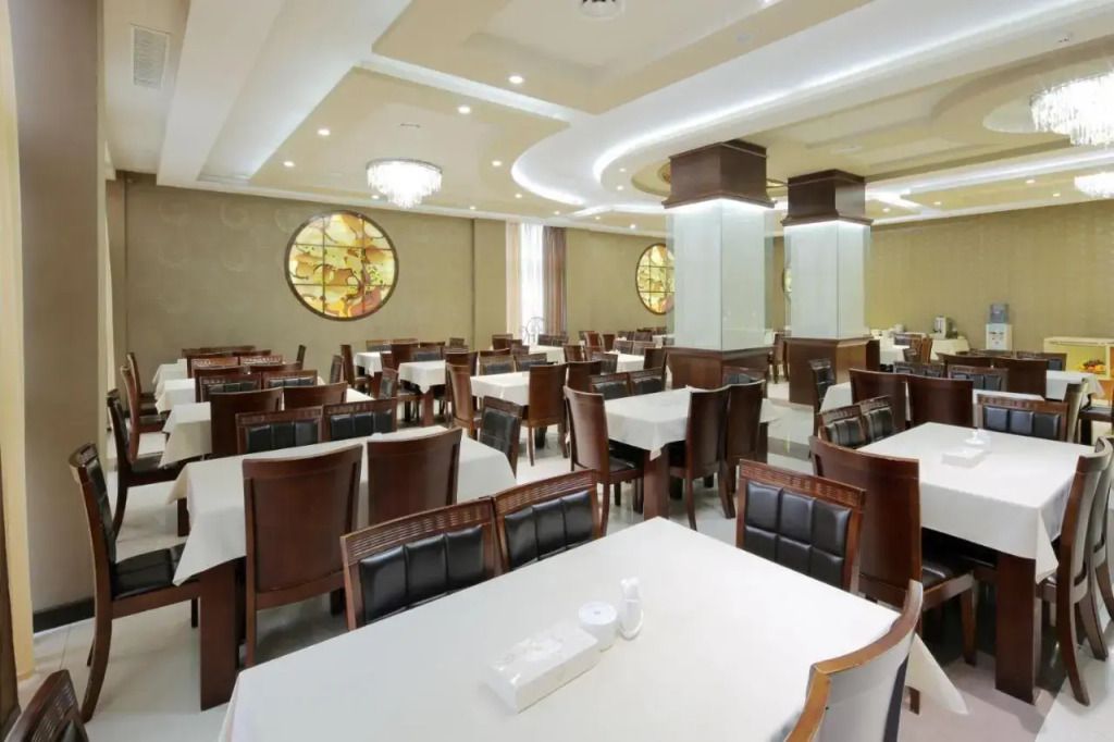 Nairi Hotel Yerevan - ירבאן - מסעדה