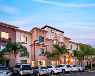 TownePlace Suites by Marriott San Diego Carlsbad/Vista - Vista - Gebäude
