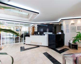 Hotel Hayat - Sarajevo - Lobby