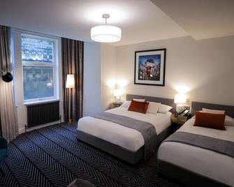 Boutique 50 - Glasgow - Bedroom