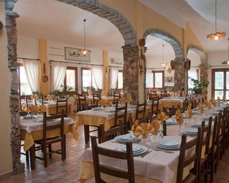 Hotel I Menhirs - Annunziata - Restaurant