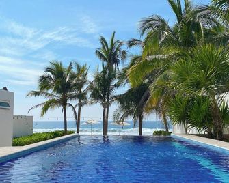 Casa Gardenia Playa Blanca - Zihuatanejo - Pool