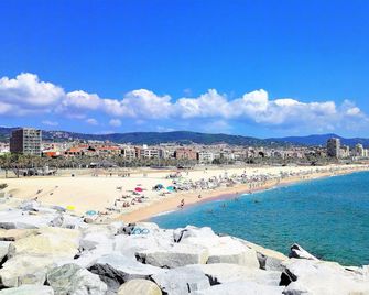 Villa Antonia, Private Pool, Sea View, Bbq, 5 Bedrooms, 3 Bathrooms - Mataró - Ranta